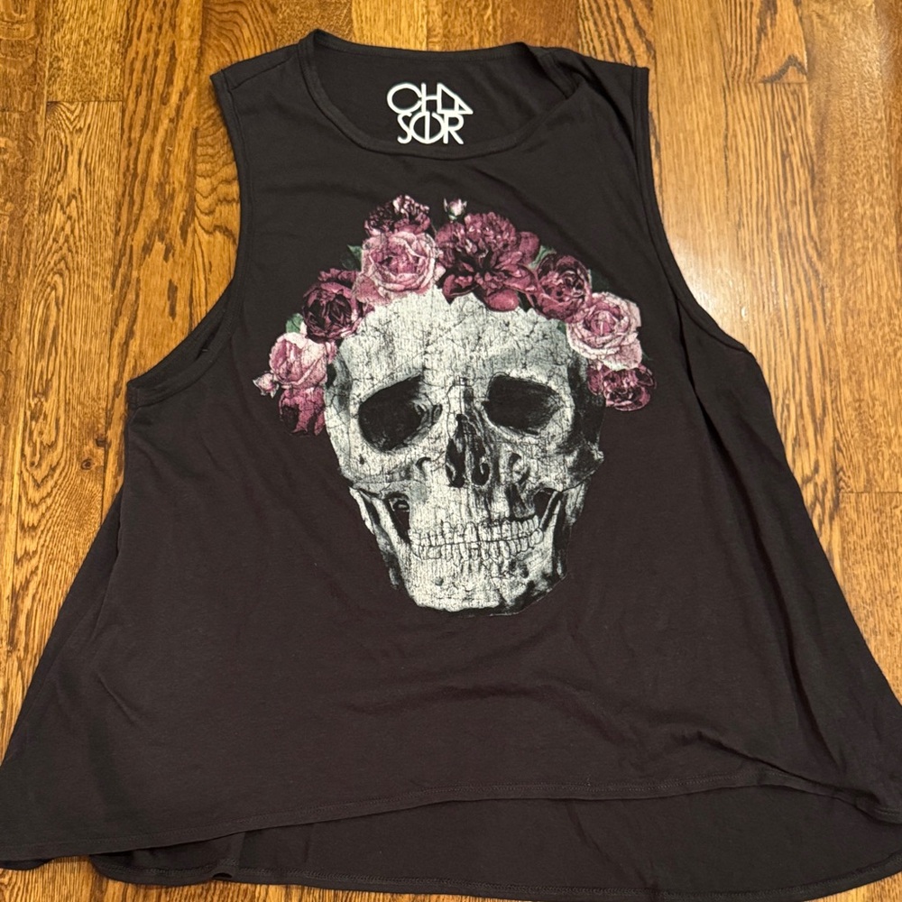 Chaser Women’s Black Floral Skull Muscle Tee Size Medium